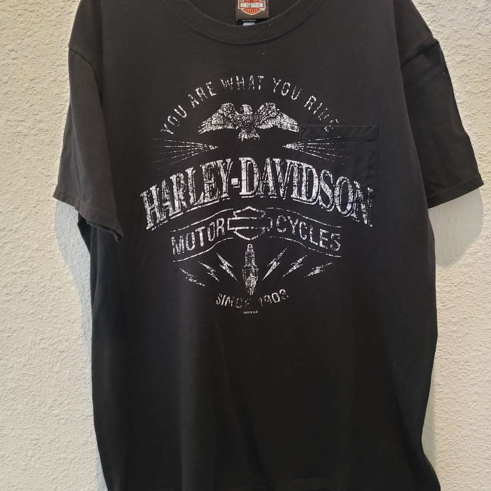 Doc's Harley Davidson Shawano, WI short sleeve t-shirt - Men's sz XL Black